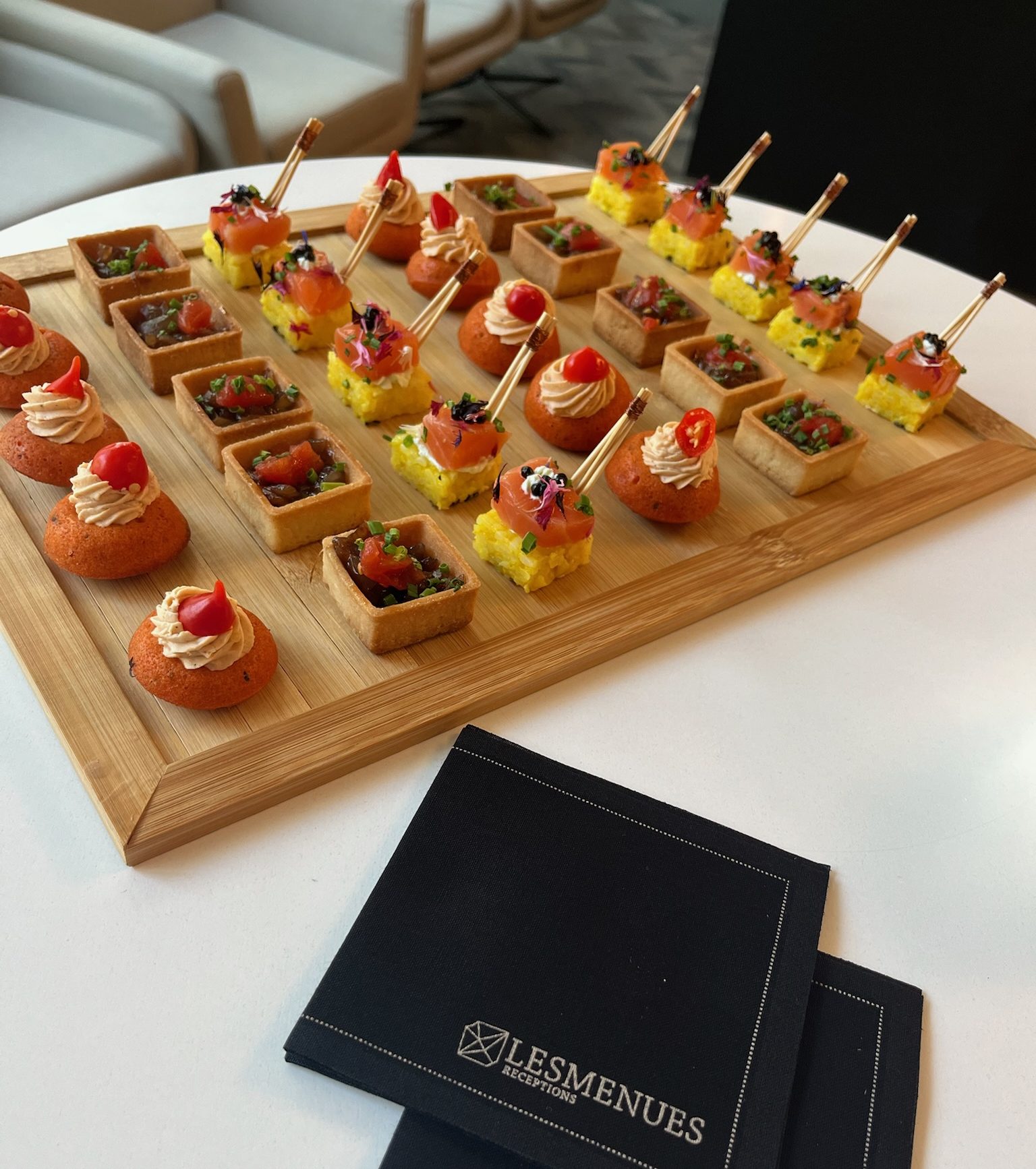 Traiteur lunch entreprise Les Menues buffet déjeuner professionnel